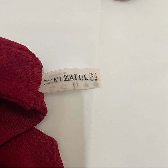 🔥 Women’s Red Bikini - Zaful - Size Medium - NWT Bottoms 🔥 - Picture 3 of 6